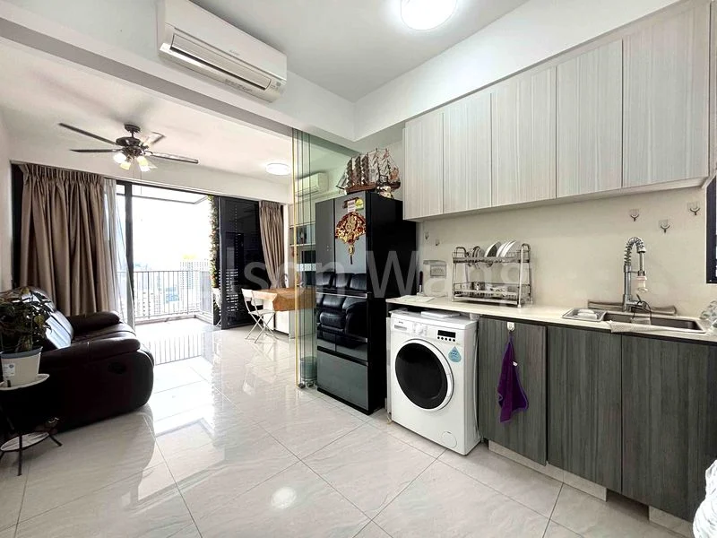 3 Bed Condo for Sale in  Gem Residences - Image 4