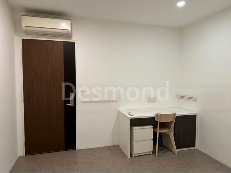Common Room (Condo) for Rent in  Petain Road/Tyrwhitt Road Conservation Area - Image 11