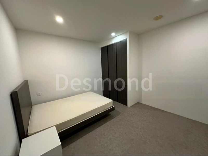 Common Room (Condo) for Rent in  Petain Road/Tyrwhitt Road Conservation Area - Image 5