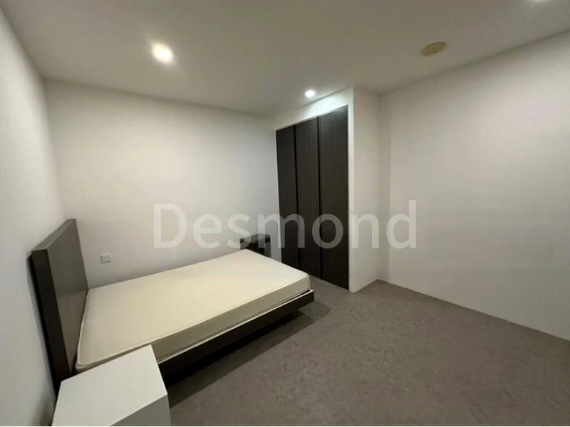 Common Room (Condo) for Rent in  Petain Road/Tyrwhitt Road Conservation Area - Image 16