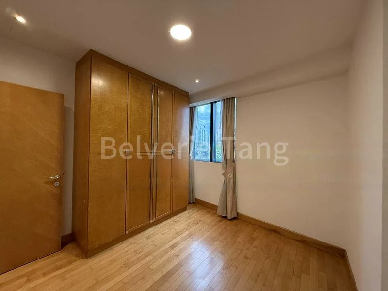 4 Bed Condo for Rent in  Grange 70 - Image 7