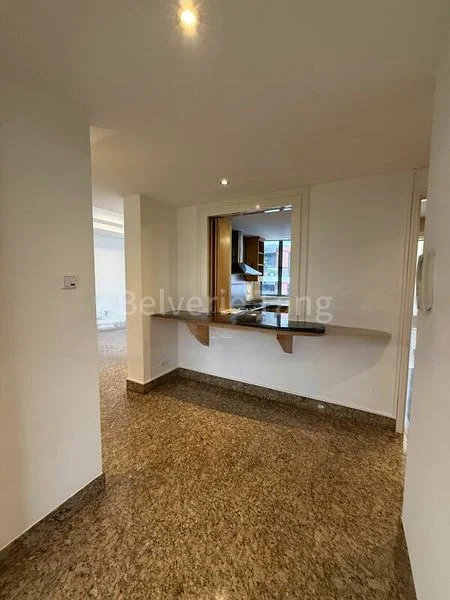 4 Bed Condo for Rent in  Grange 70 - Image 9