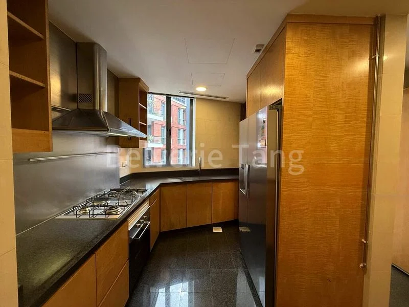 4 Bed Condo for Rent in  Grange 70 - Image 13