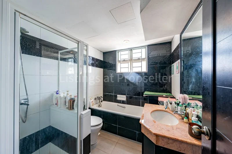 3 Bed Executive Condo for Sale in Northoaks - Image 8