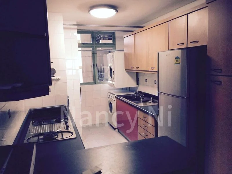 6 Bed Apartment (Condo) for Rent in Tiara - Image 1