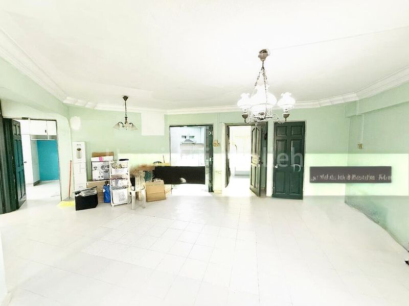 4 Room (4A) HDB for Sale in 431 Jurong West Avenue 1 - Image 2