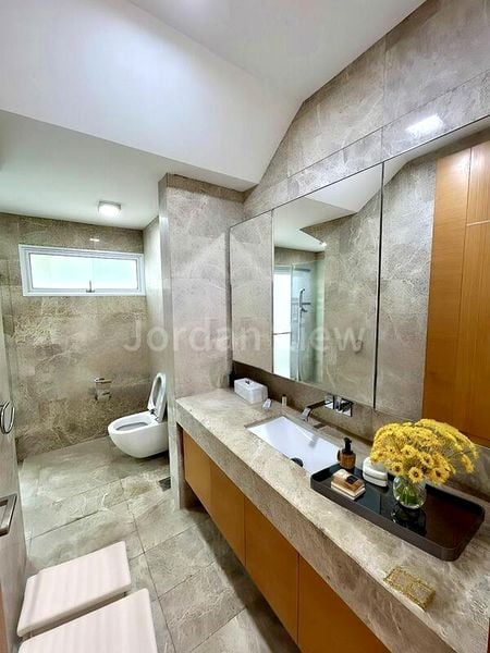 7 Bed Bungalow (Landed) for Sale in  Paradise Island - Image 7