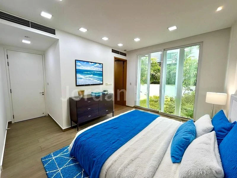 7 Bed Bungalow (Landed) for Sale in  Paradise Island - Image 3