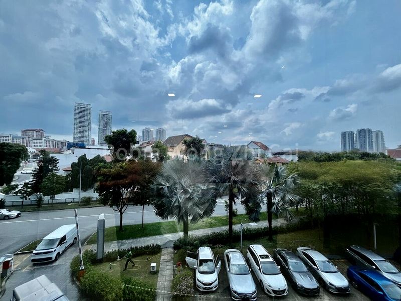 Light Industrial (B1) for Sale: One Pemimpin - Image 6