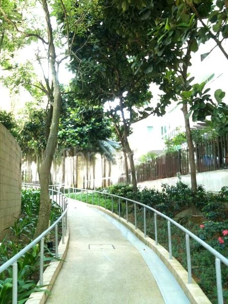 3 Bed Condo for Rent in Goldenhill Park Condominium - Image 8