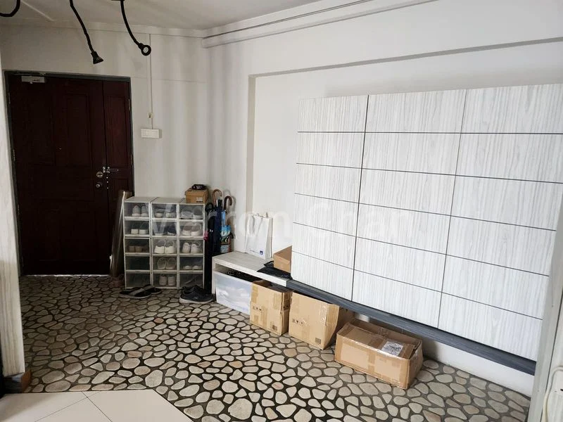 Executive HDB for Sale in  137 Rivervale Street - Image 2