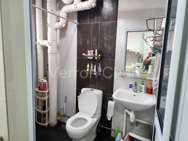 Executive HDB for Sale in  137 Rivervale Street - Image 5