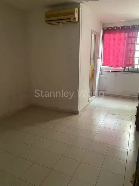 4 Room (4A) HDB for Sale in  212 Choa Chu Kang Central - Image 3