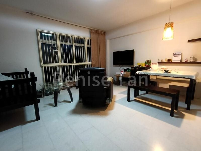 Master Room (HDB) for Rent in  392 Bukit Batok West Avenue 5 - Image 4