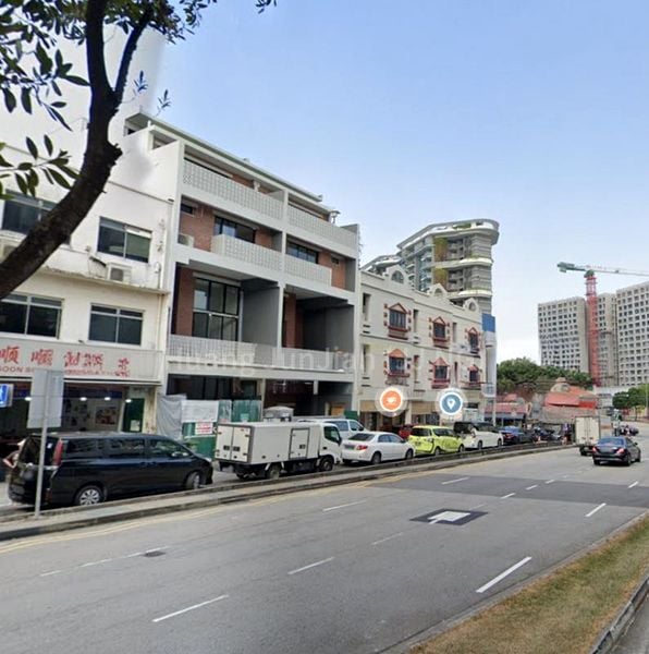 6 Bed Corner Terrace (Landed) for Rent in  Lowland Road - Image 5