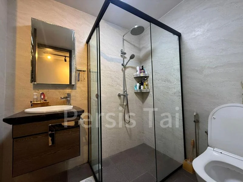 3 Bed Condo for Sale in  Dahlia Park Condominium - Image 2