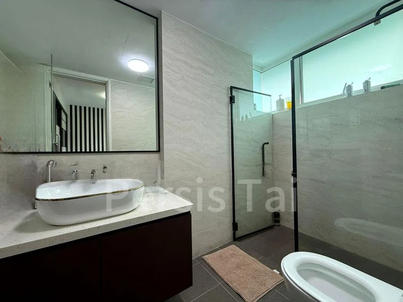 3 Bed Condo for Sale in  Dahlia Park Condominium - Image 1