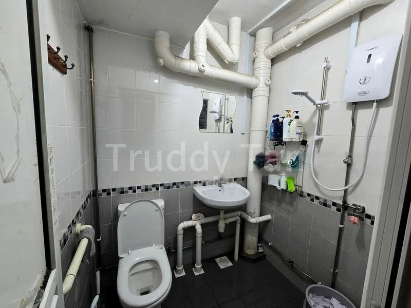 4 Room (4NG) HDB for Sale in  269B Queen Street - Image 3