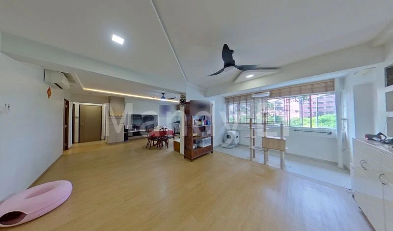 5 Room (5I) HDB for Sale in 744 Pasir Ris Street 71 - Image 1