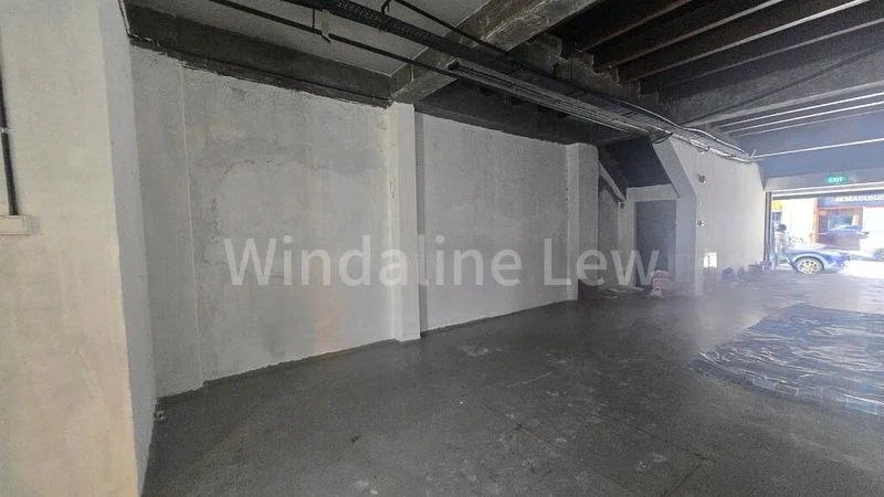 Shop / Shophouse for Rent: Temple Street - Image 8