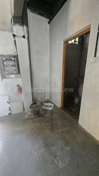 Shop / Shophouse for Rent: Temple Street - Image 5