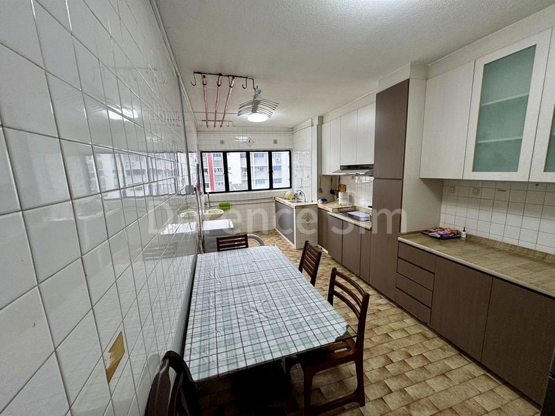 4 Room (4A) HDB for Rent in  612 Clementi West Street 1 - Image 2