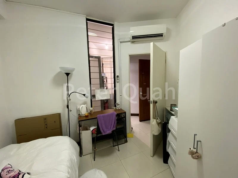 Master Room (Condo) for Rent in  Bayshore Park - Image 2