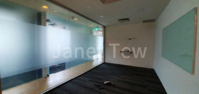 Office for Rent: United Square - Image 9