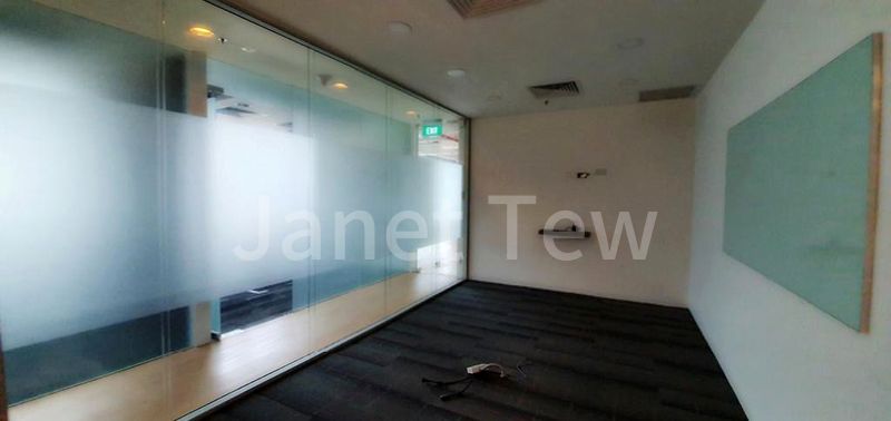 Office for Rent: United Square - Image 3