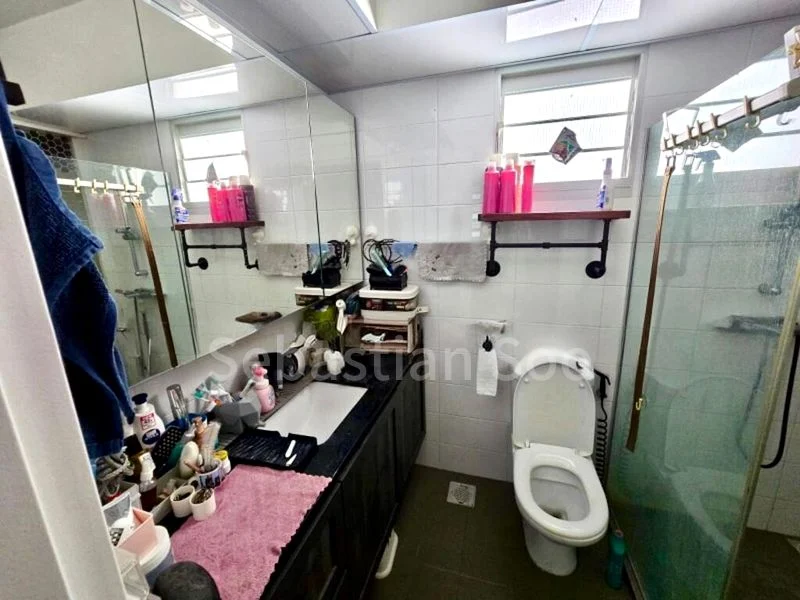 Multi Gen HDB for Rent in  218C Boon Lay Avenue - Image 9