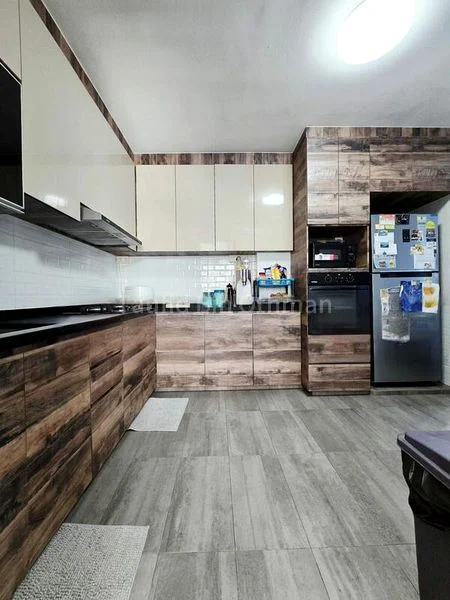 5 Room (5I) HDB for Sale in  703 Woodlands Drive 40 - Image 5