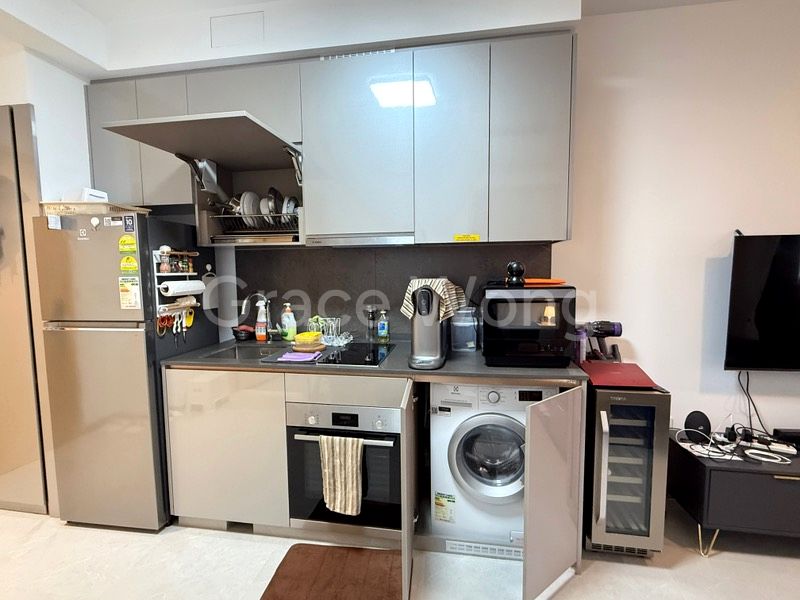 1 Bed Condo for Sale in  The Antares - Image 8