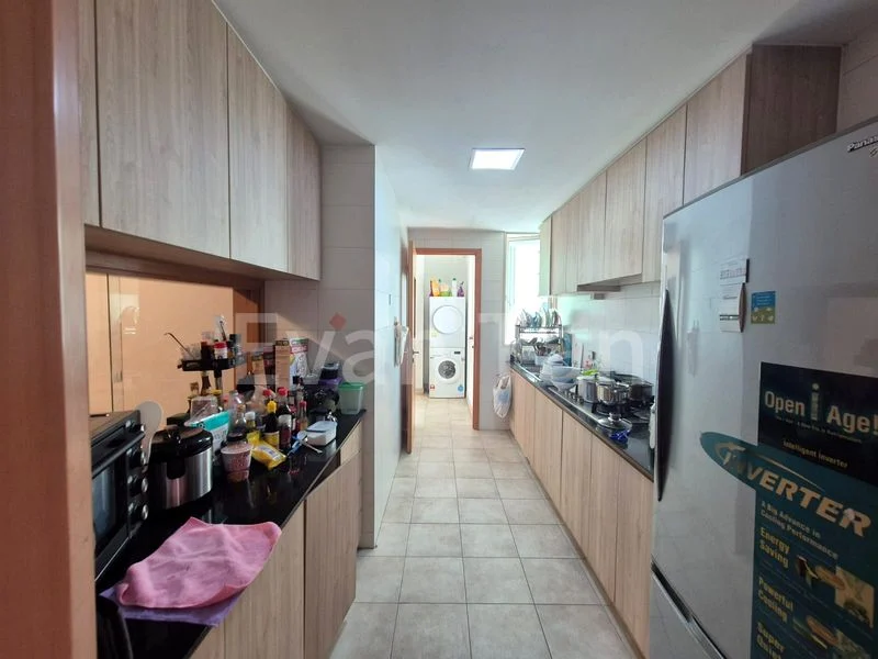 Common Room (Condo) for Rent in Sunglade - Image 3