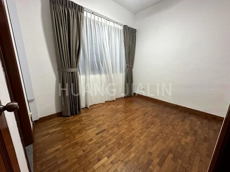 Room (Landed) for Rent in D'manor - Image 4