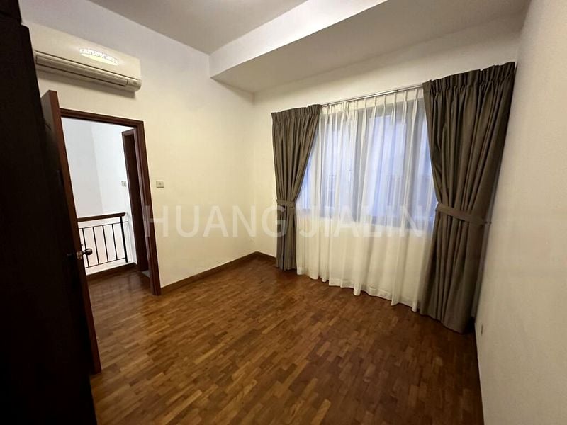 Room (Landed) for Rent in D'manor - Image 6