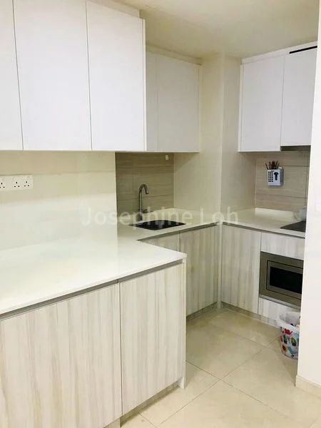 2 Bed Condo for Rent in  The Glades - Image 4