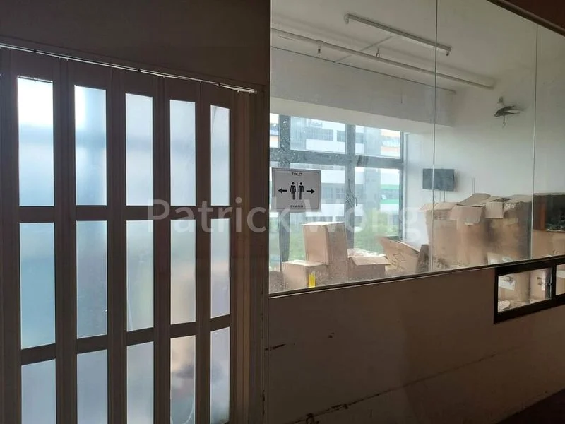 Light Industrial (B1) for Rent: T-Space - Image 2