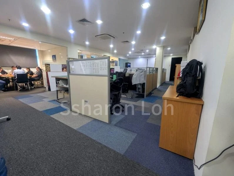 Light Industrial (B1) for Rent: EPL Building - Image 1