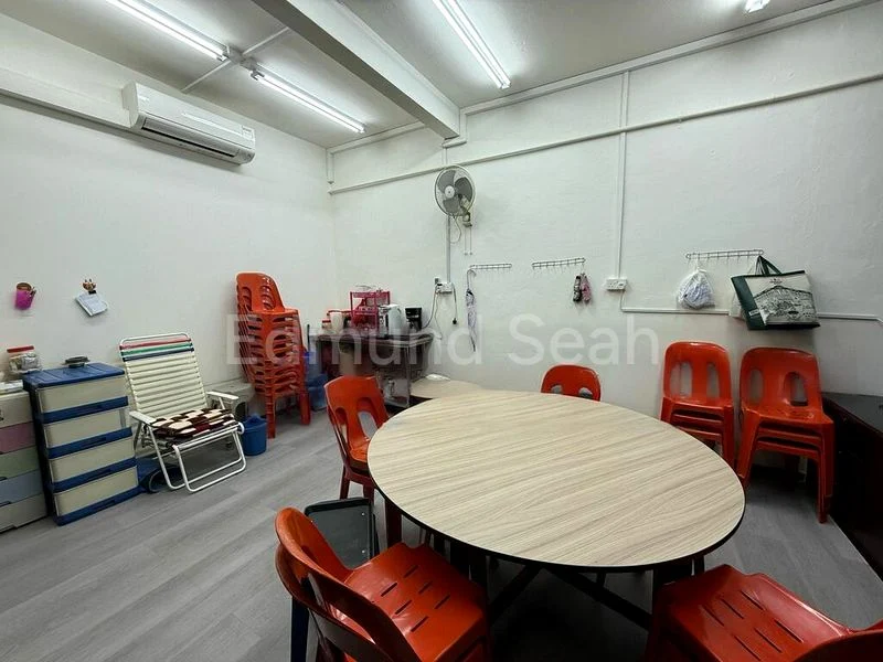 Shop / Shophouse for Sale: Rare Ground Floor Unit | Geylang - Image 3