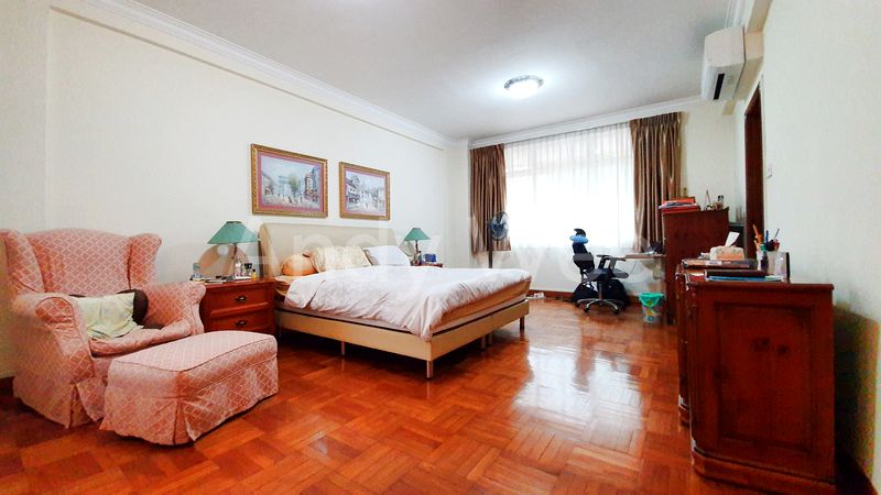 6 Bed Semi-Detached House (Landed) for Sale in  Gerald Drive - Image 9