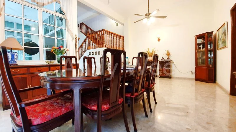 6 Bed Semi-Detached House (Landed) for Sale in  Gerald Drive - Image 3