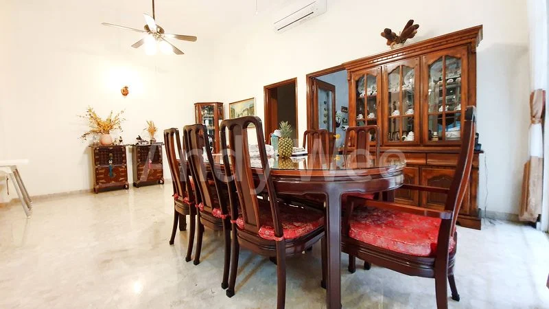 6 Bed Semi-Detached House (Landed) for Sale in  Gerald Drive - Image 6