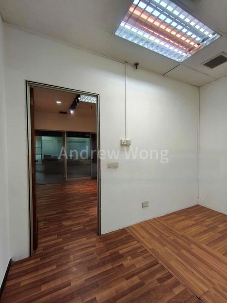 Shop / Shophouse for Rent: Textile Centre - Image 3