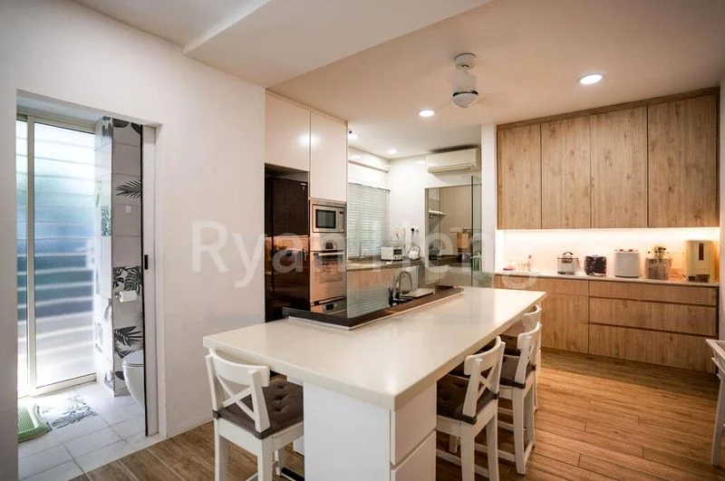 8 Bed Semi-Detached House (Landed) for Sale in  Lengkong Tiga - Image 5