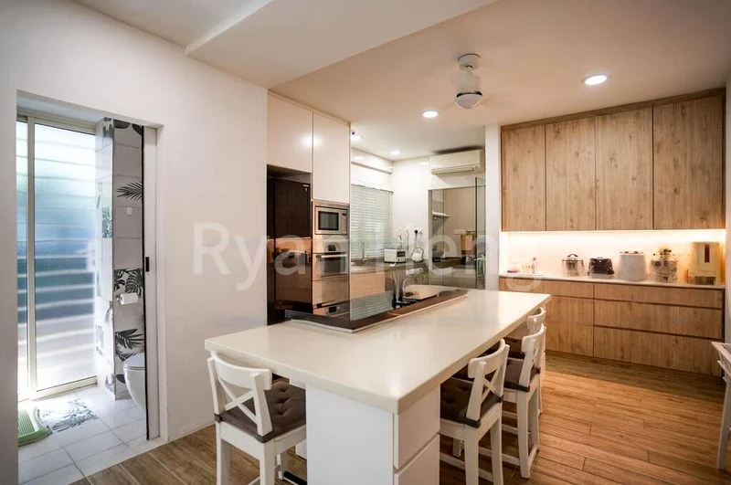 8 Bed Semi-Detached House (Landed) for Sale in  Lengkong Tiga - Image 14