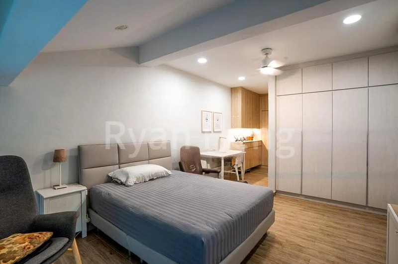 8 Bed Semi-Detached House (Landed) for Sale in  Lengkong Tiga - Image 16