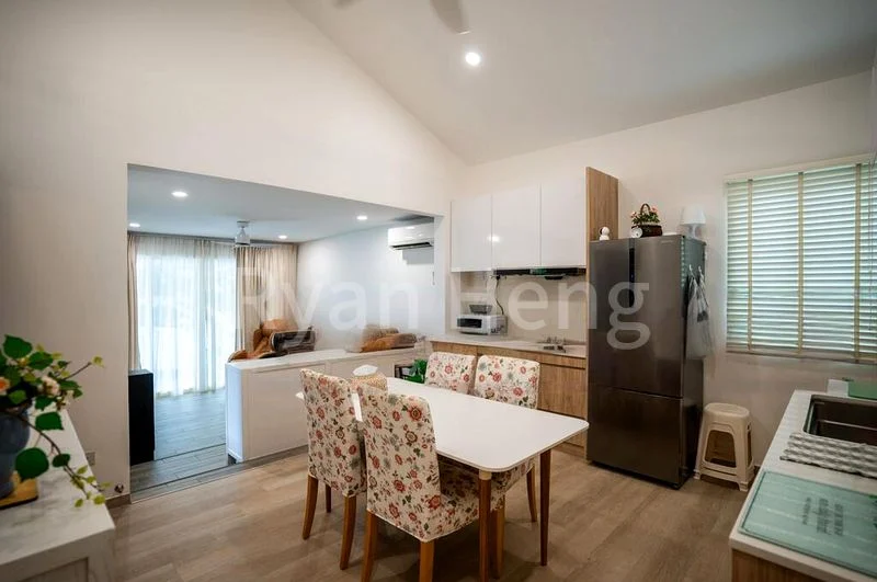 8 Bed Semi-Detached House (Landed) for Sale in  Lengkong Tiga - Image 11