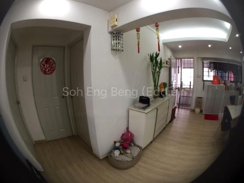 4 Room (4A) HDB for Sale in  172 Bukit Batok West Avenue 8 - Image 4