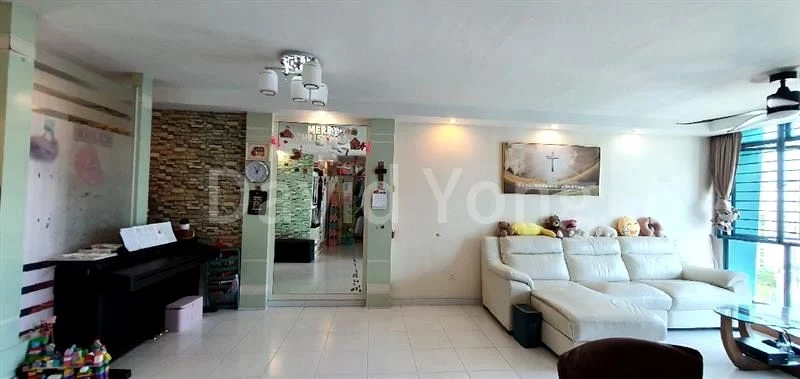 5 Room (5I) HDB for Rent in  193 Edgefield Plains - Image 2