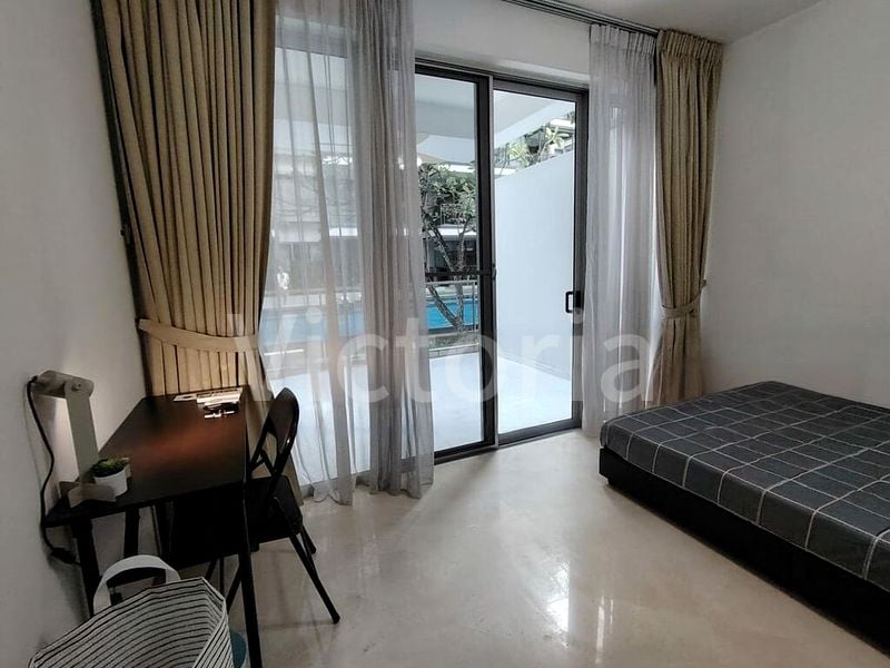 Common Room (Condo) for Rent in 8 @ Mount Sophia - Image 1
